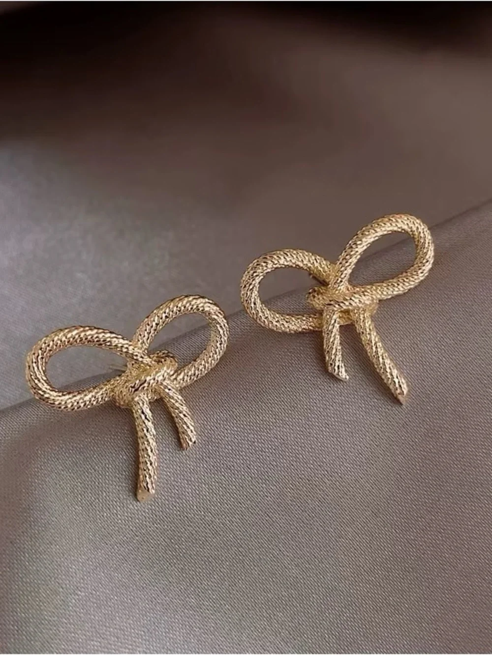 *** High Quality Gold Bow Knot Stud Earrings - Elegant Women Accessories